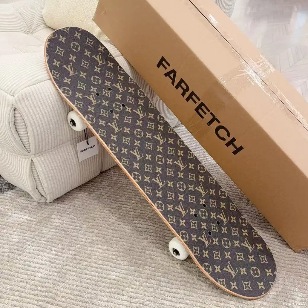 BROWN MONOGRAM SKATEBOARD LV CUSTOM 0706
